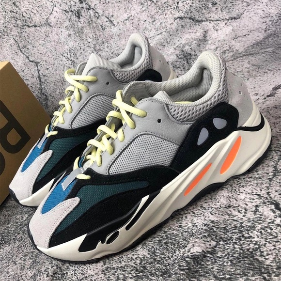 Yeezy Boost 700 Wave Runner - Picture 1 of 6